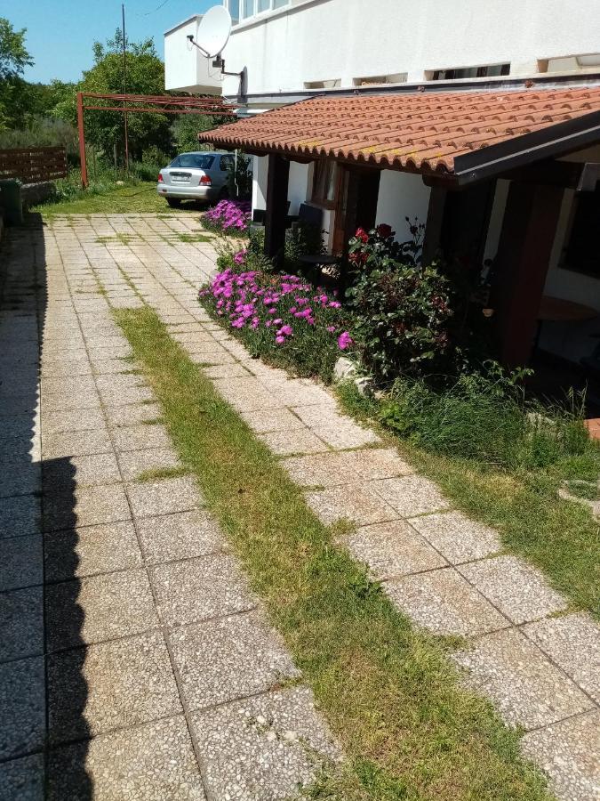 Apartman Mirko Πούλα Εξωτερικό φωτογραφία